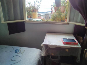 Room in Guest room - Single room with shared bathroom